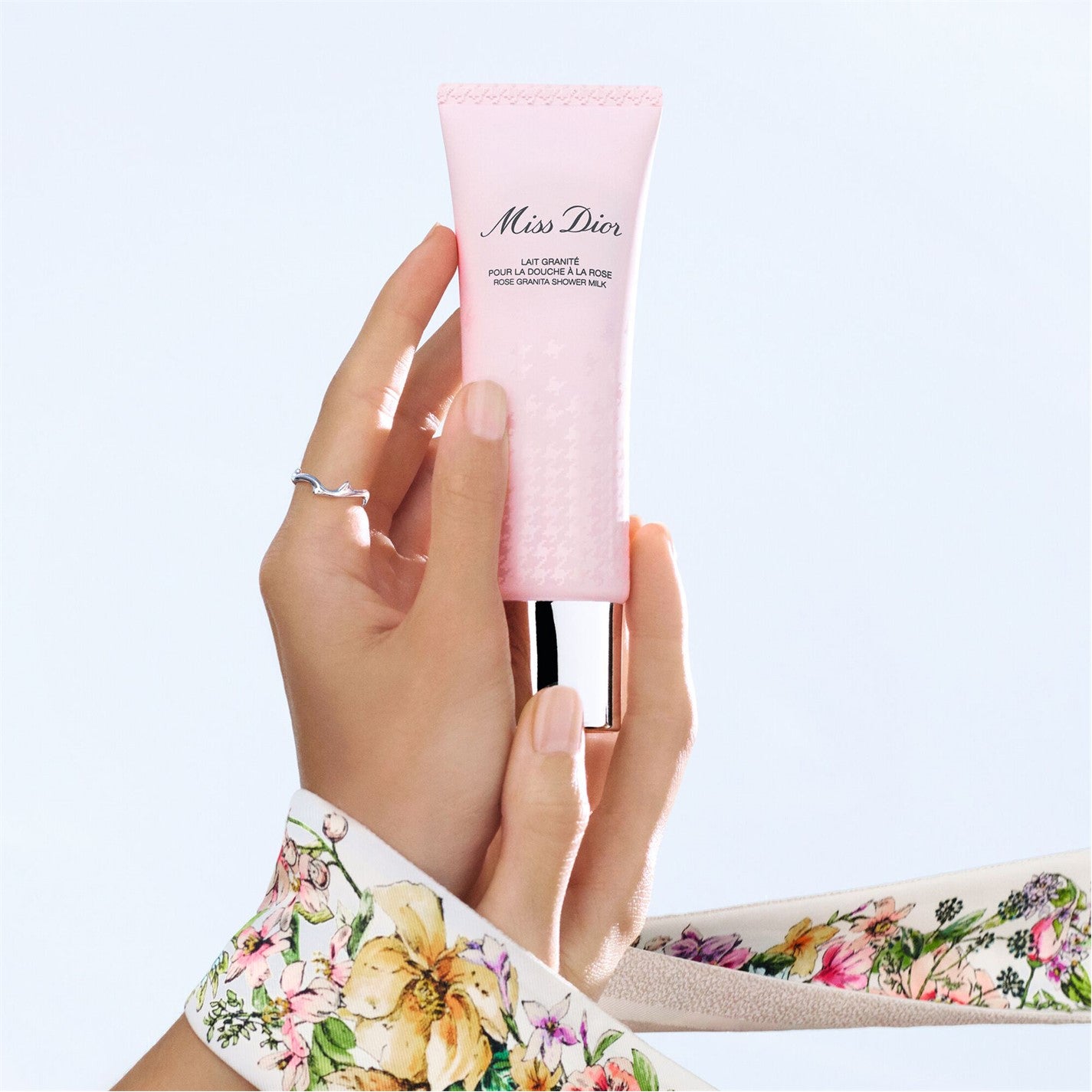 Miss Dior Rose Granita Shower Milk ( open box )